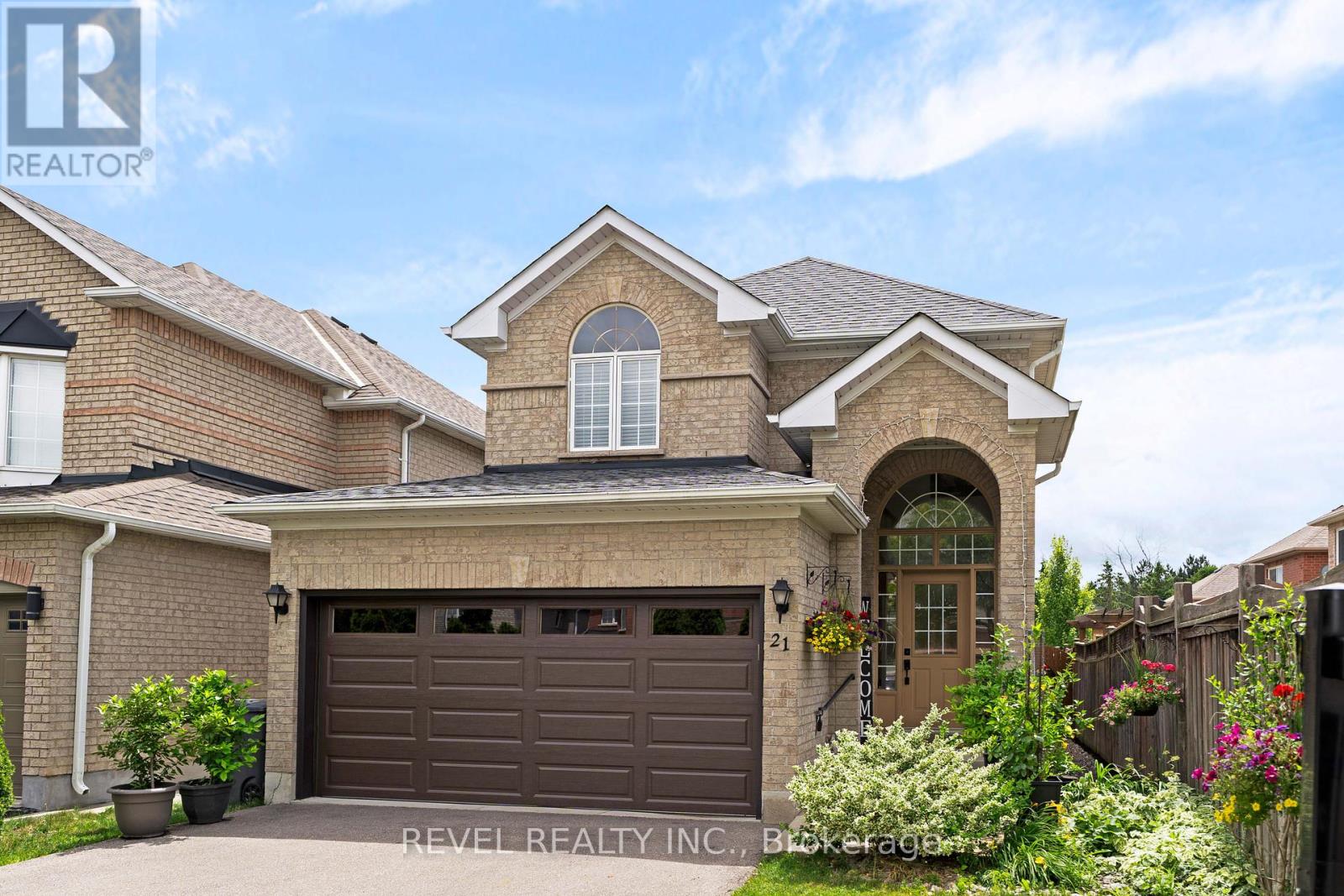 Photo 3 of 21 Ewart Street, Caledon ON