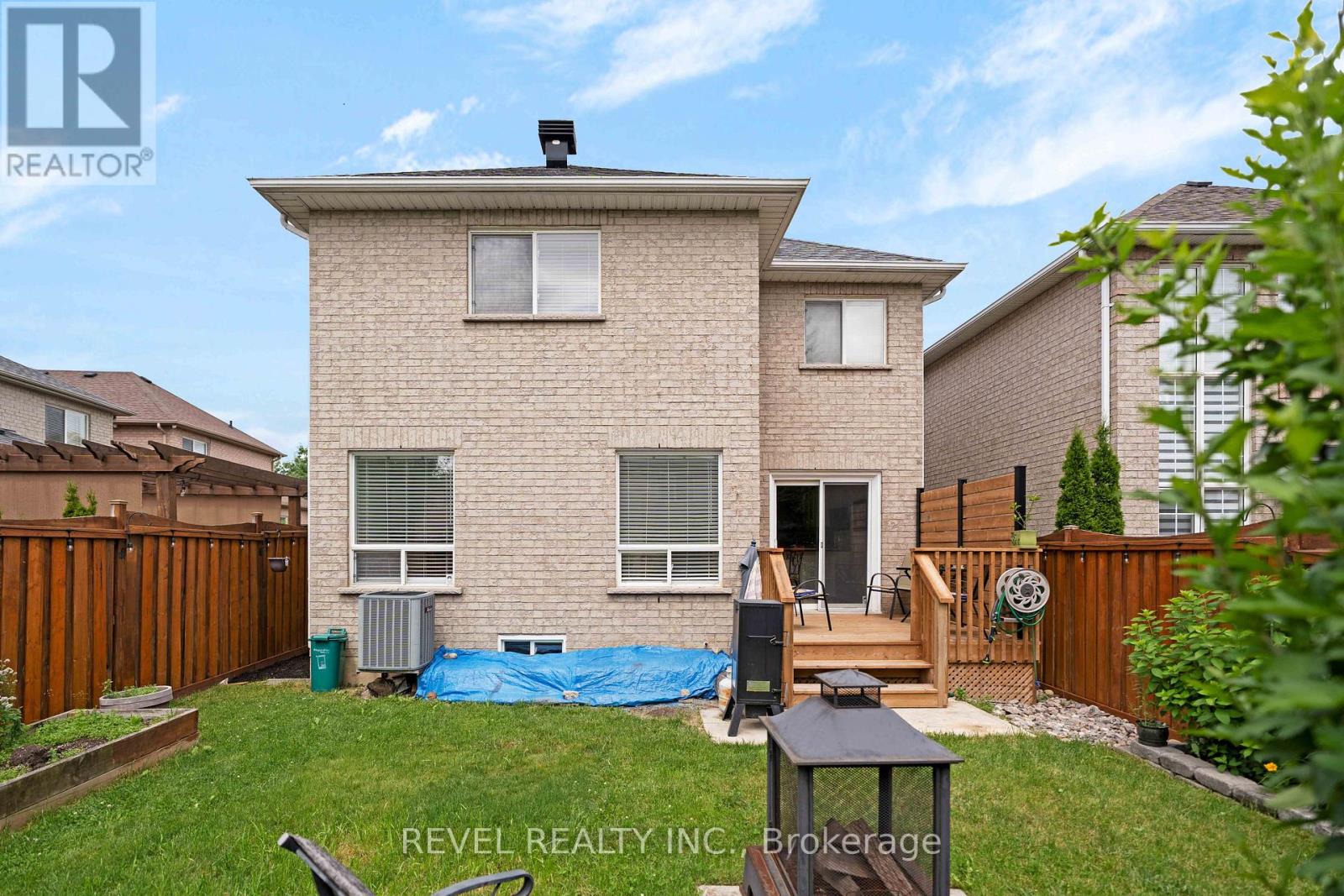 Photo 32 of 21 Ewart Street, Caledon ON