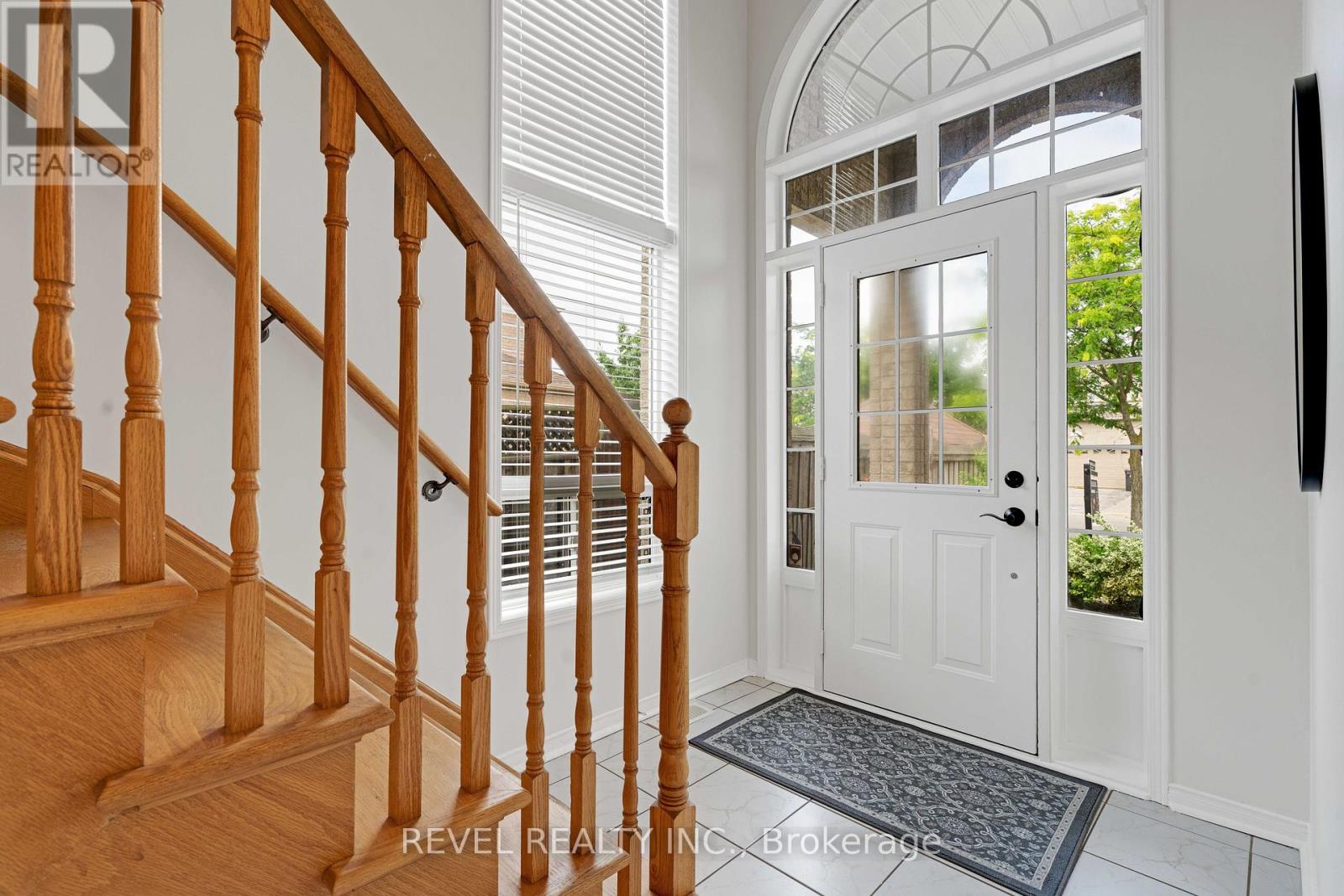 Photo 6 of 21 Ewart Street, Caledon ON