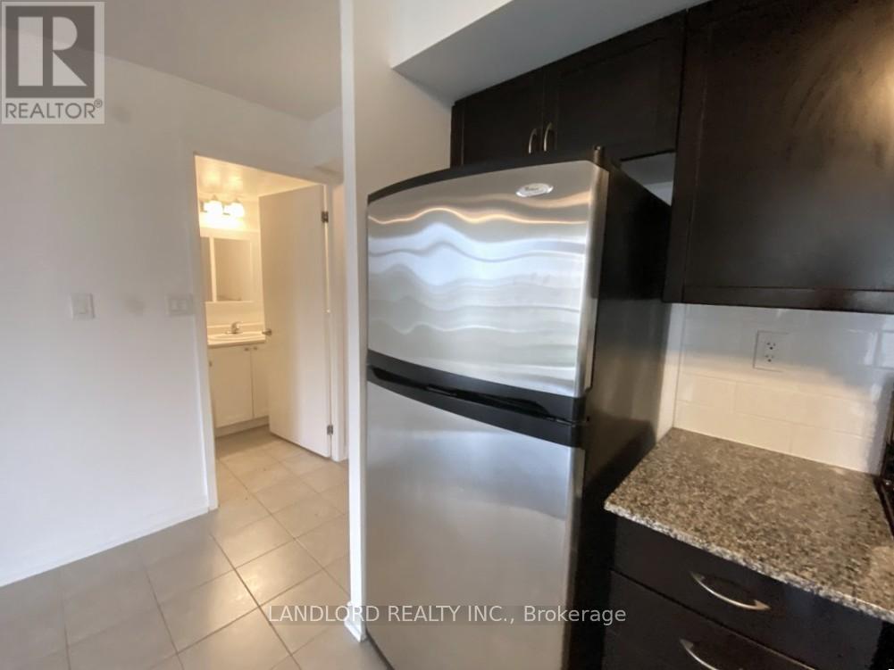 Photo 2 of 306 816 Lansdowne Avenue, Toronto ON