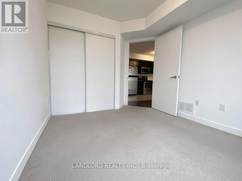 Photo 9 of 306 816 Lansdowne Avenue, Toronto ON