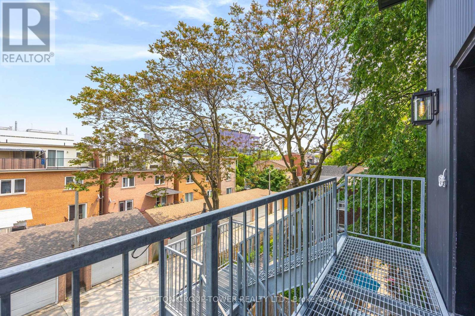 Photo 7 of 2 105 Campbell Avenue, Toronto ON