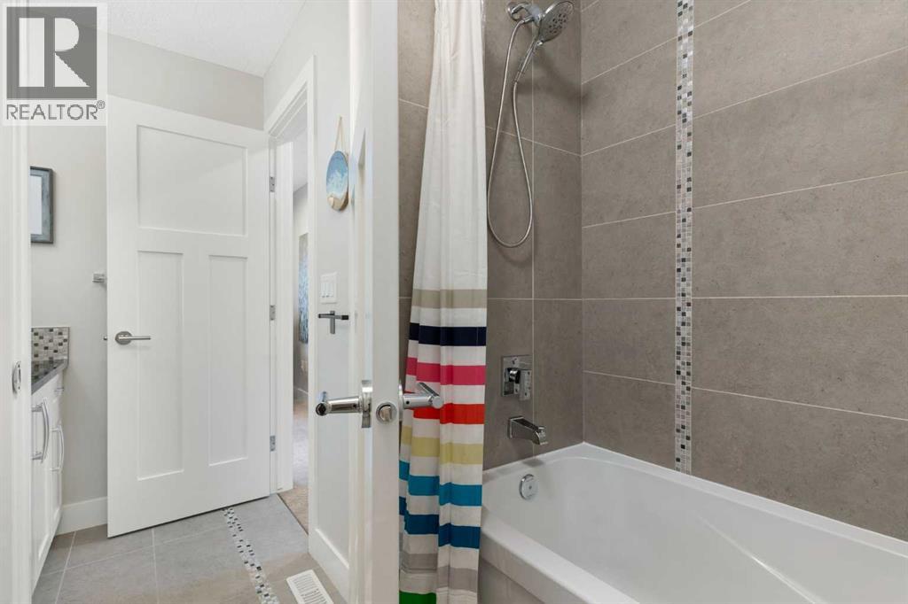 Single Family House for Sale in   Street NW Hillhurst Calgary 
