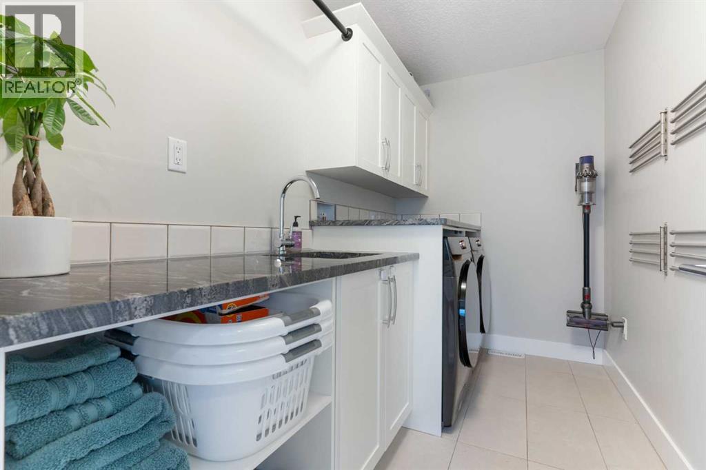 Single Family House for Sale in   Street NW Hillhurst Calgary 