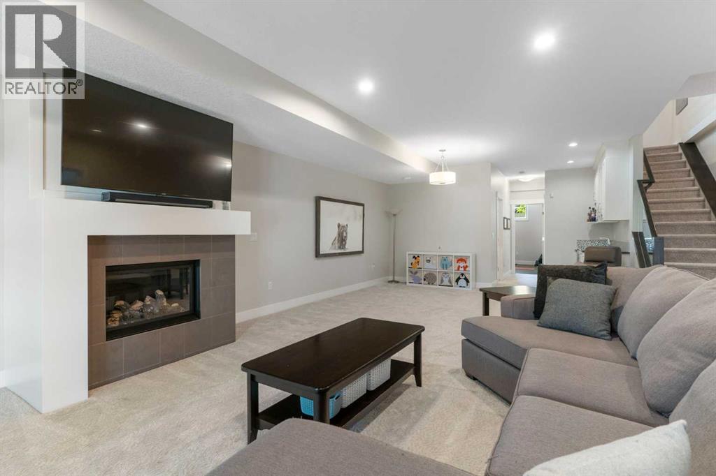 Single Family House for Sale in   Street NW Hillhurst Calgary 