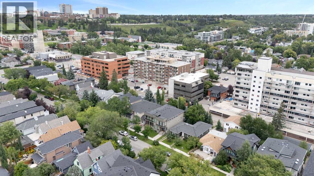 Single Family House for Sale in   Street NW Hillhurst Calgary 