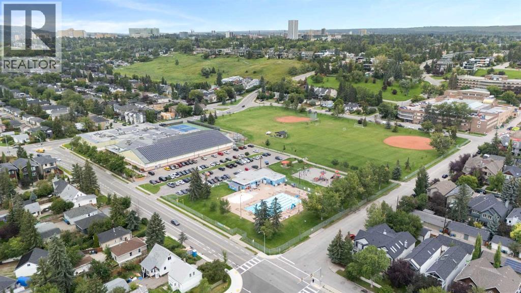 Single Family House for Sale in   Street NW Hillhurst Calgary 