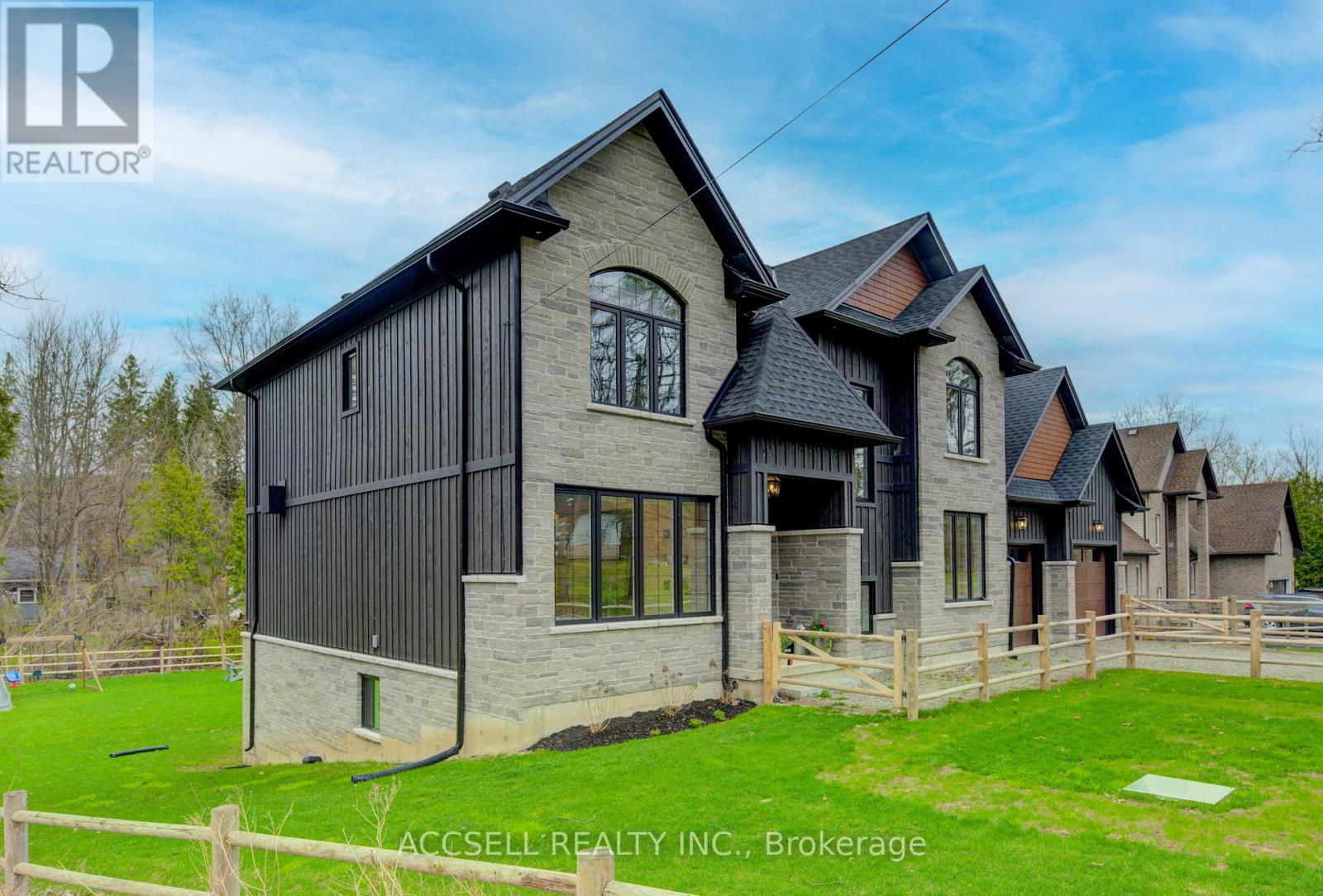 Photo 44 of 1095 Mineral Springs Road, Hamilton ON