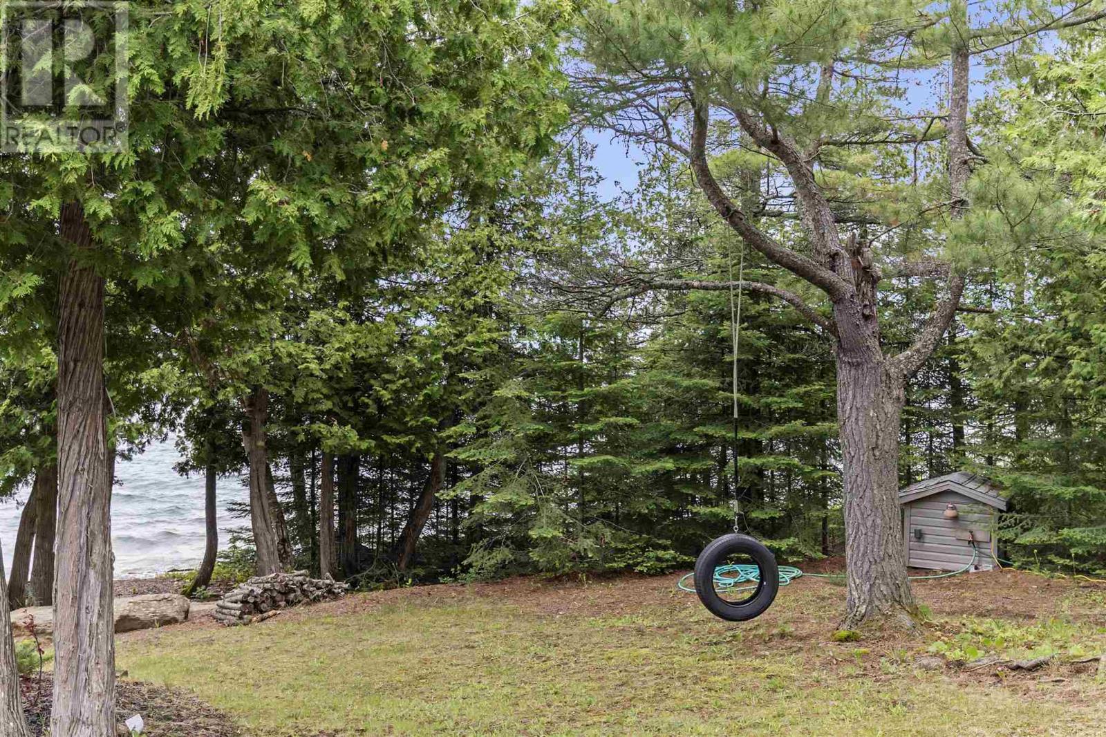 Photo 3 of 3804 Hamilton Dr, Hilton Beach ON
