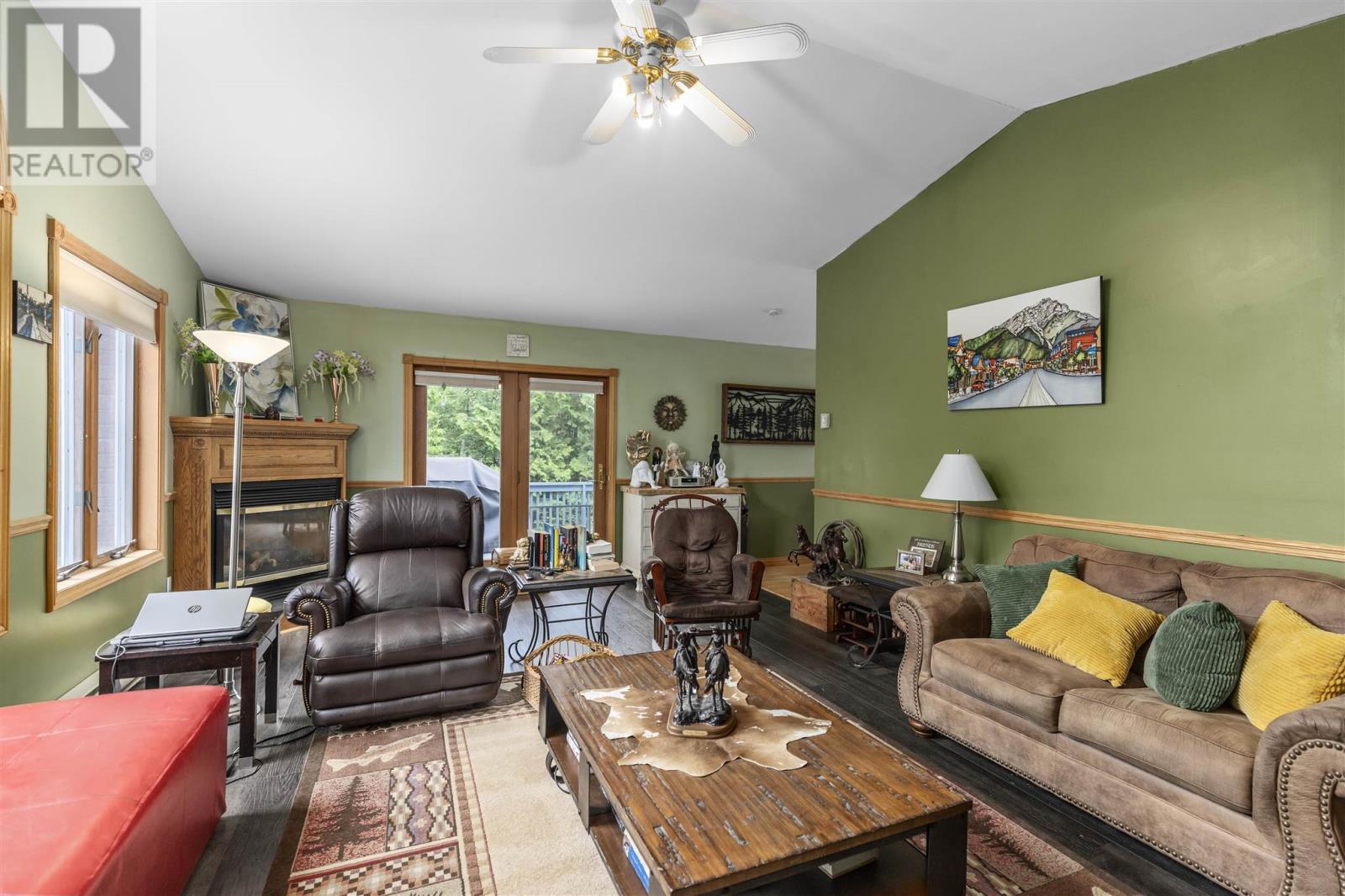 Photo 8 of 3804 Hamilton Dr, Hilton Beach ON