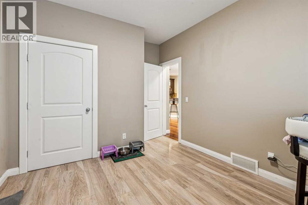 Photo 40 of 25 Westridge Way, Okotoks AB