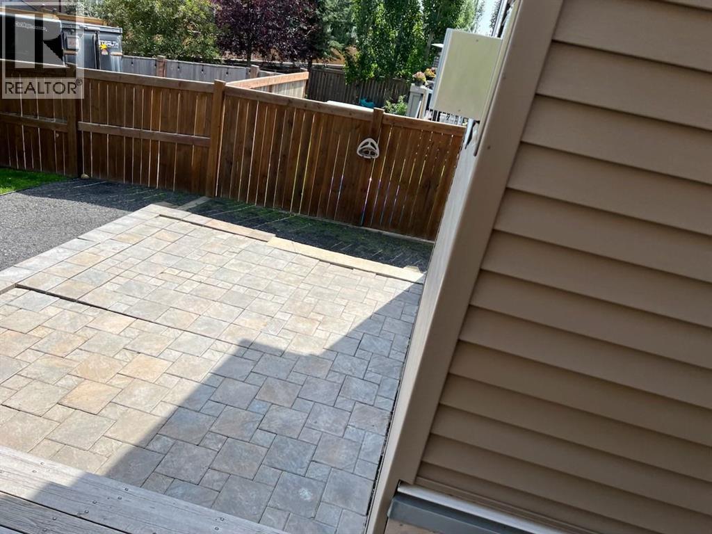 Photo 10 of 25 Westridge Way, Okotoks AB