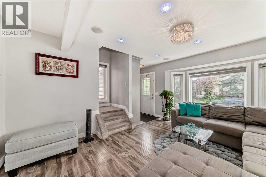 Single Family House for Sale in  Taraglen Road NE Taradale Calgary 