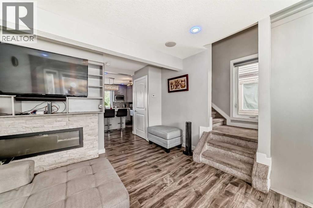 Single Family House for Sale in  Taraglen Road NE Taradale Calgary 