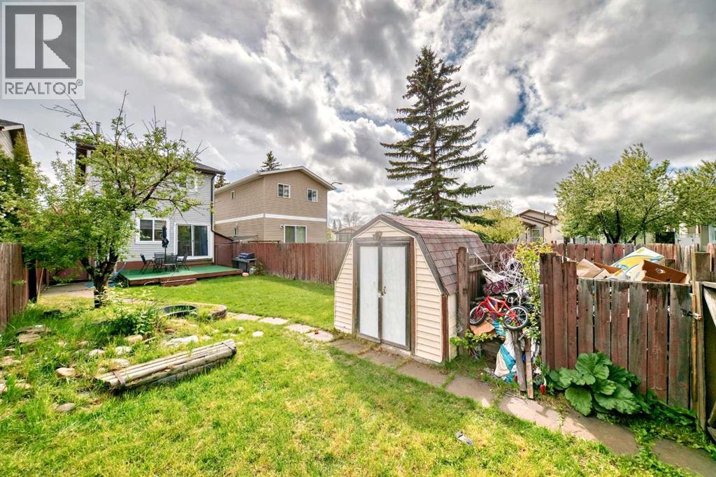 Single Family House for Sale in  Taraglen Road NE Taradale Calgary 