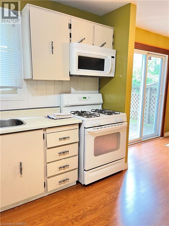 Photo 12 of 47 Wedgewood Avenue, Chatham ON