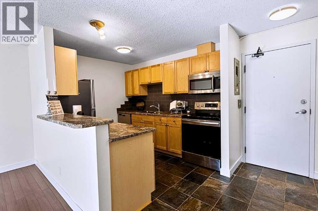 Single Family House for Sale in    Avenue SW Lower Mount Royal Calgary 