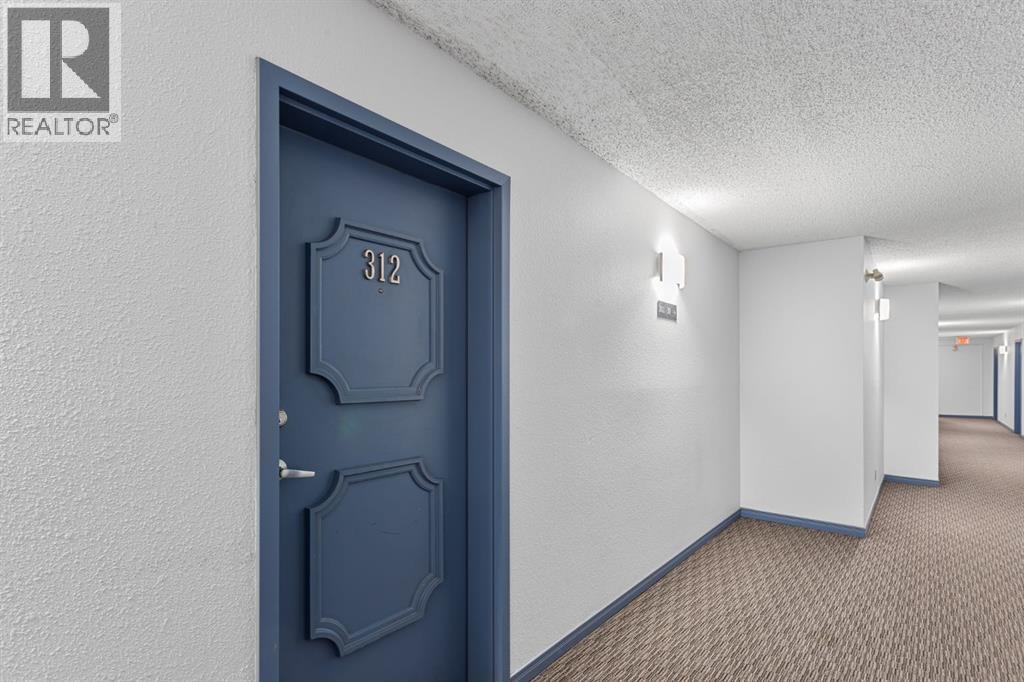 Single Family House for Sale in    Avenue SW Lower Mount Royal Calgary 