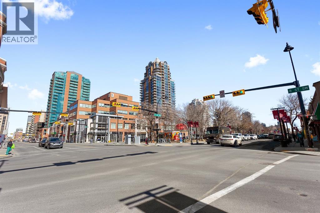 Single Family House for Sale in    Avenue SW Lower Mount Royal Calgary 