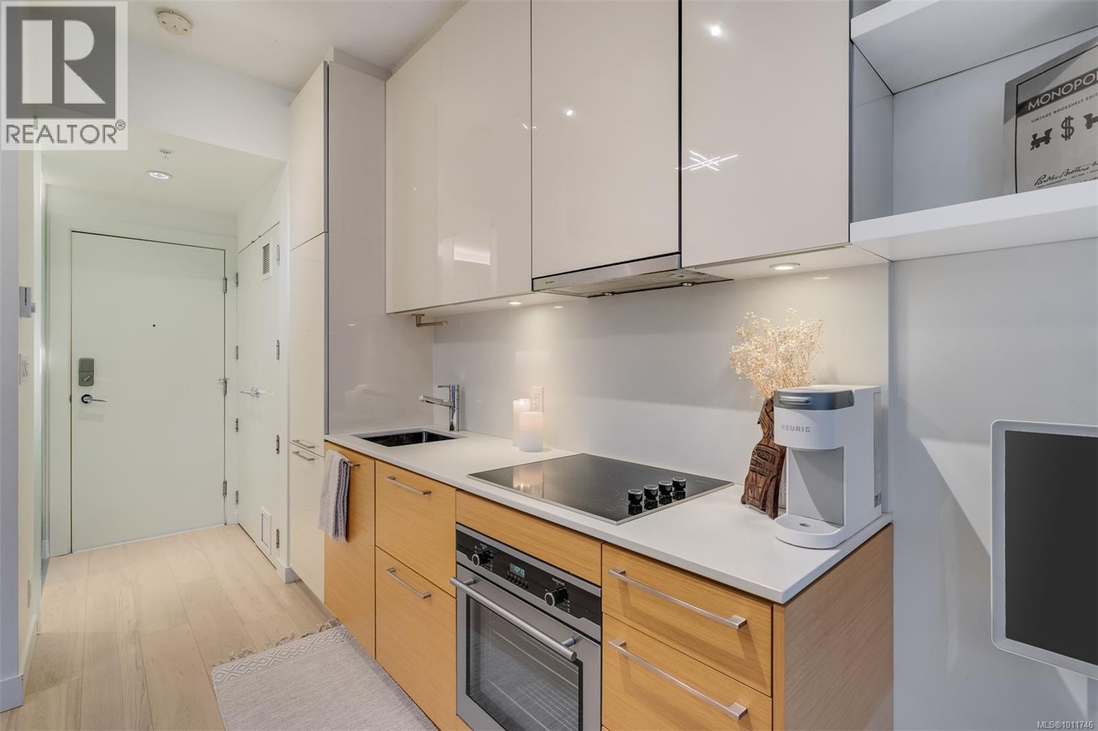 102 456 Pandora Avenue, Victoria