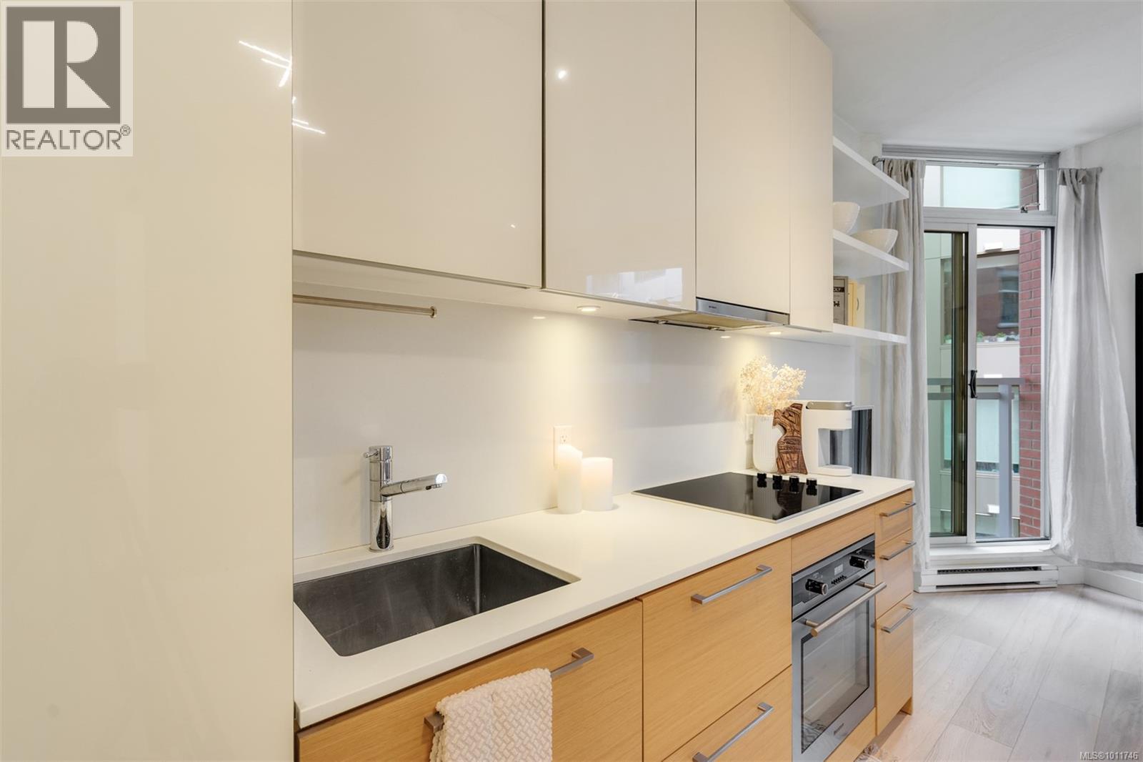102 456 Pandora Avenue, Victoria