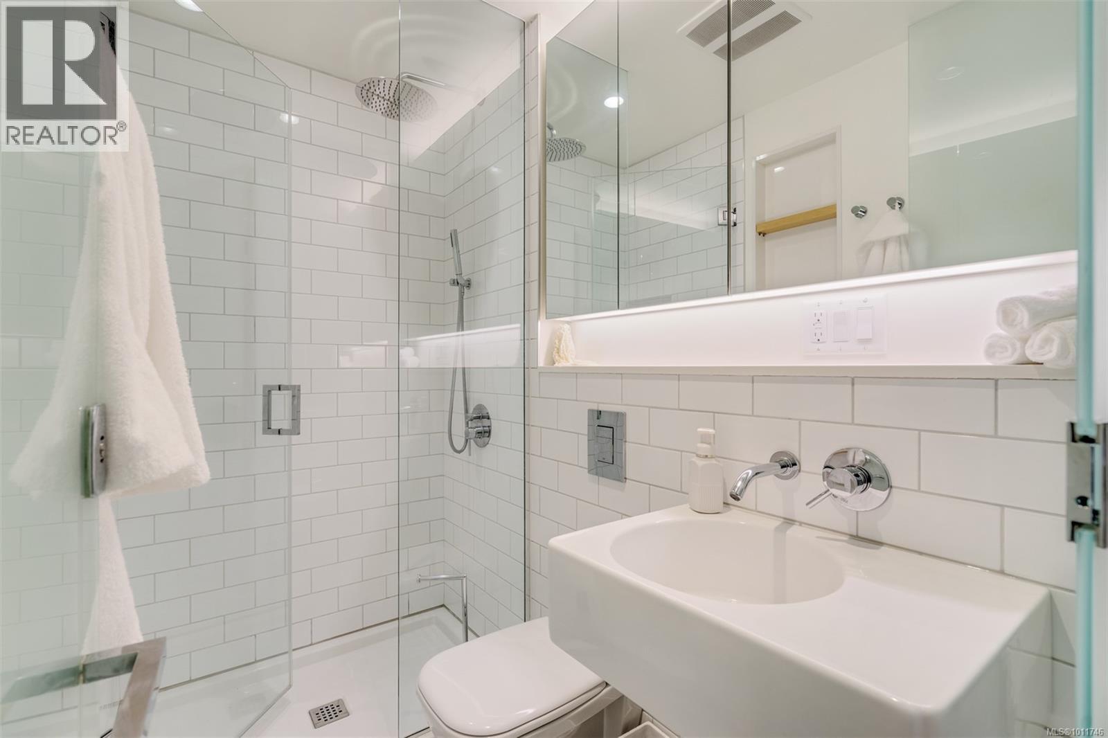 102 456 Pandora Avenue, Victoria