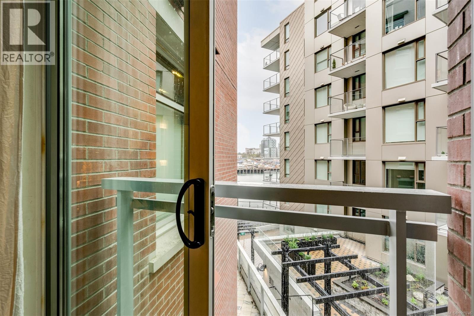 102 456 Pandora Avenue, Victoria