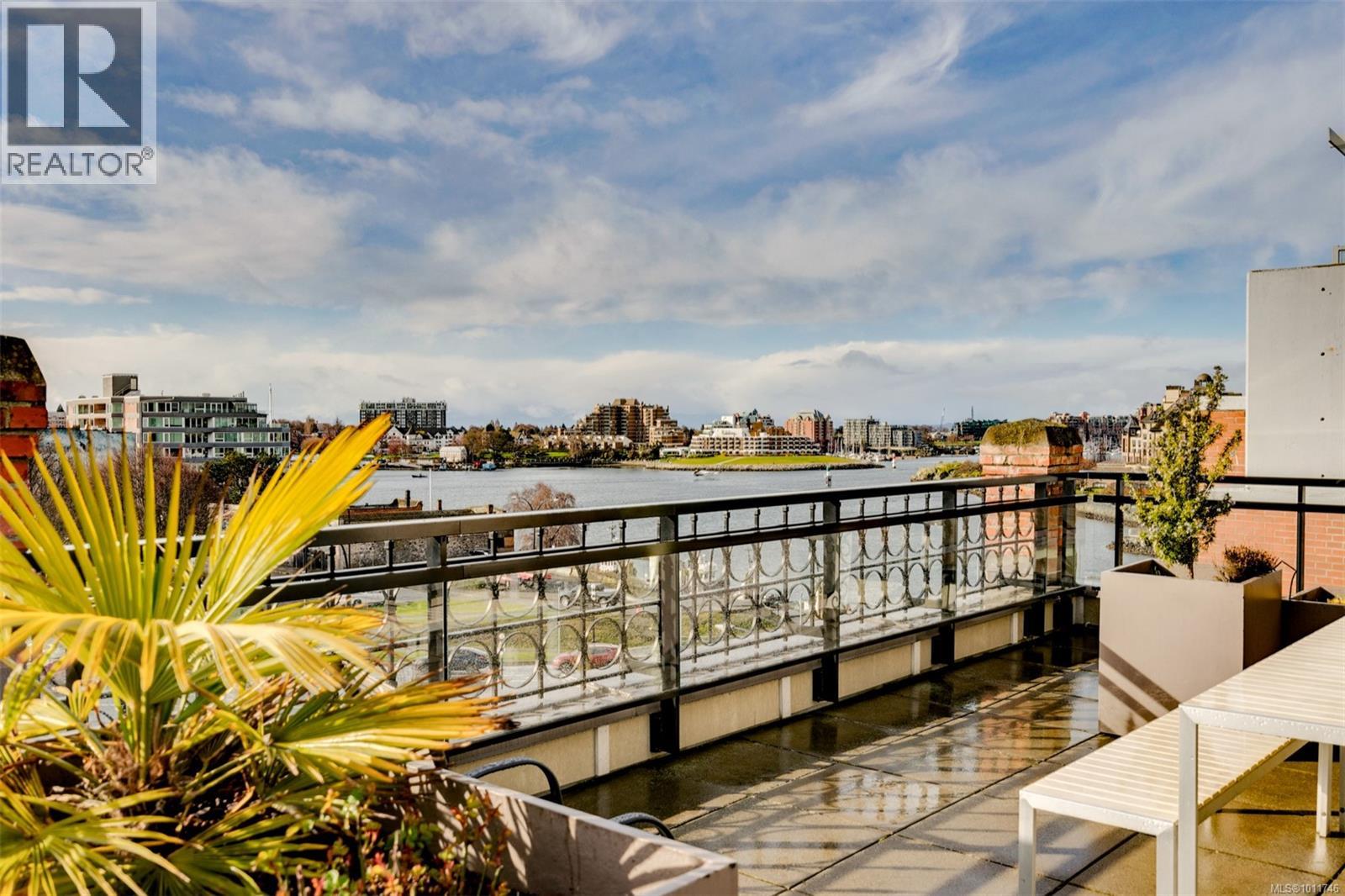 102 456 Pandora Avenue, Victoria