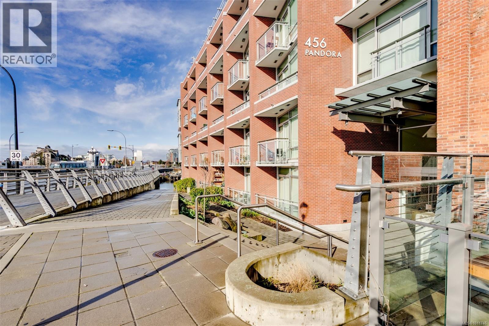 102 456 Pandora Avenue, Victoria