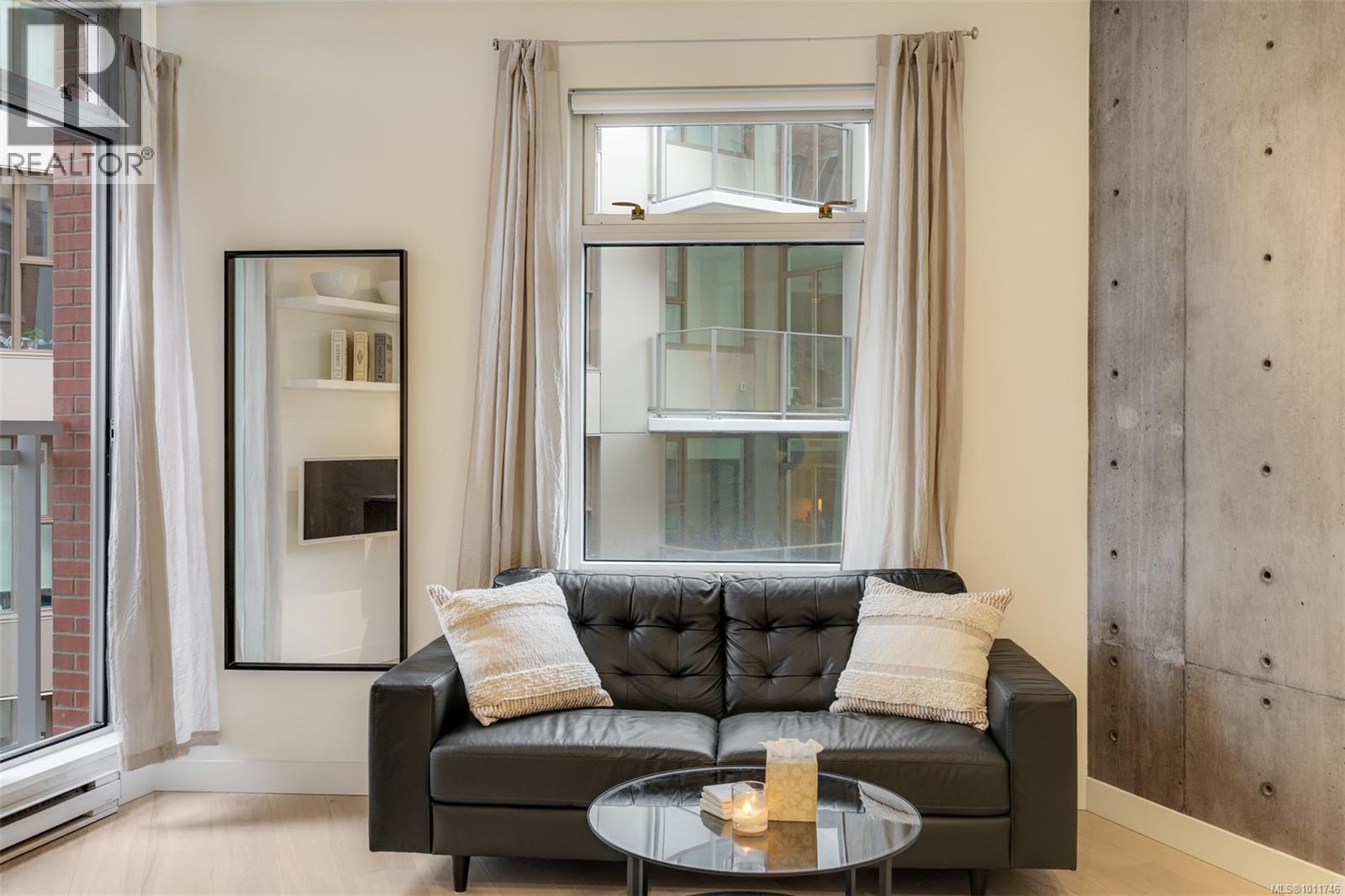 102 456 Pandora Avenue, Victoria