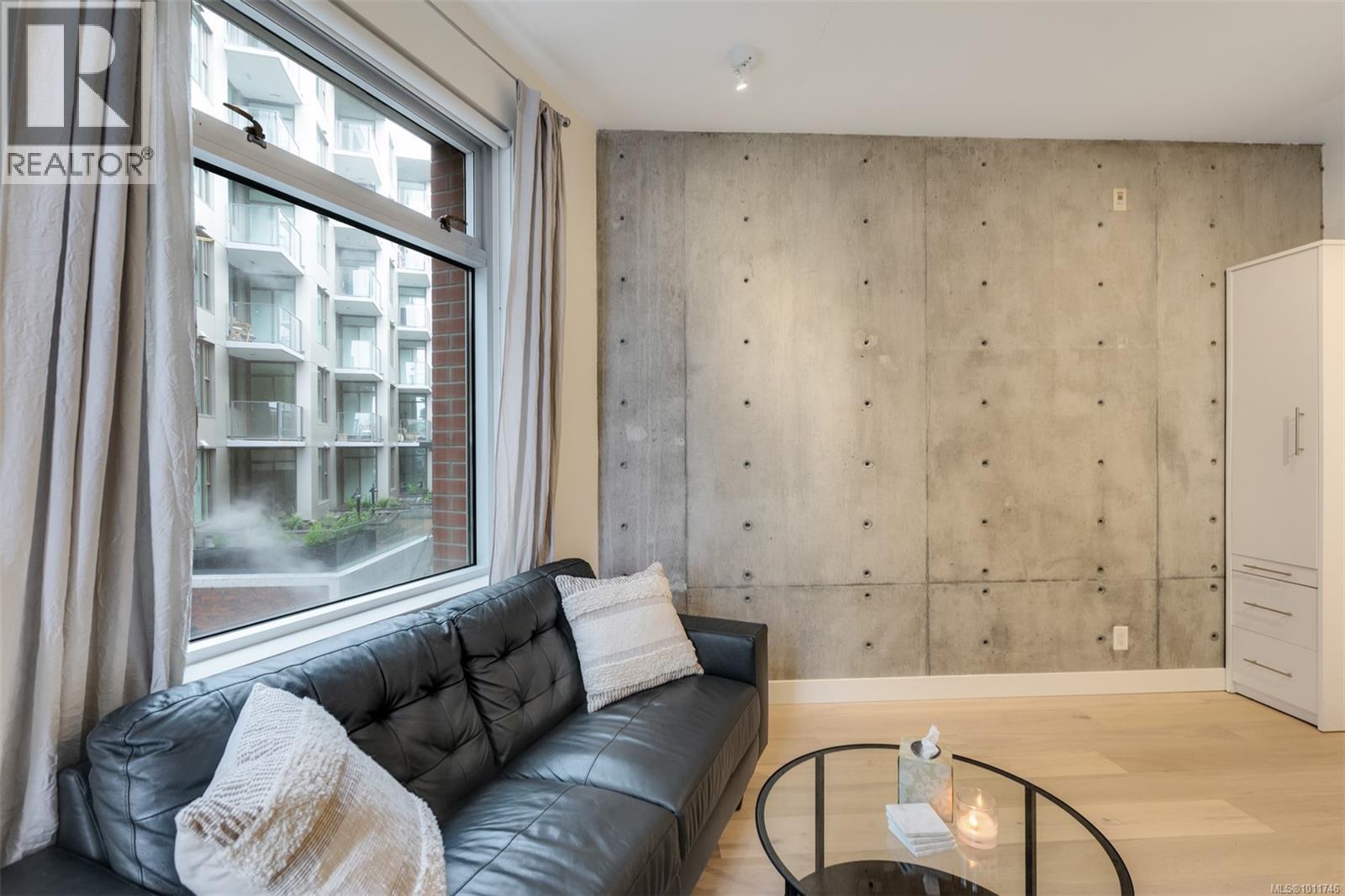 102 456 Pandora Avenue, Victoria