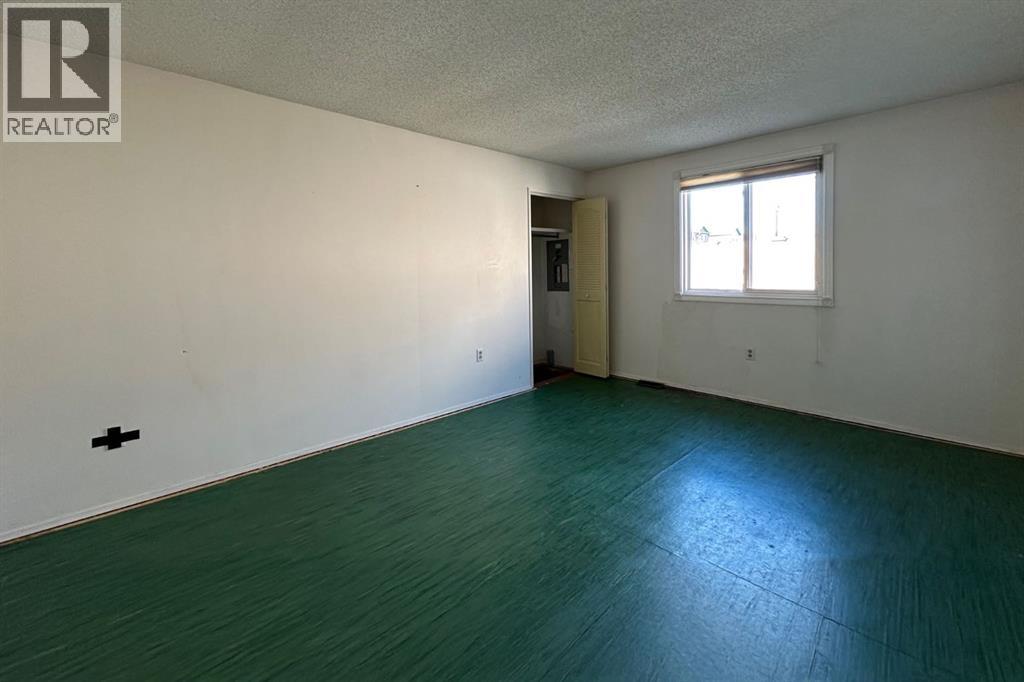 Photo 13 of 648 West Chestermere Drive, Chestermere AB