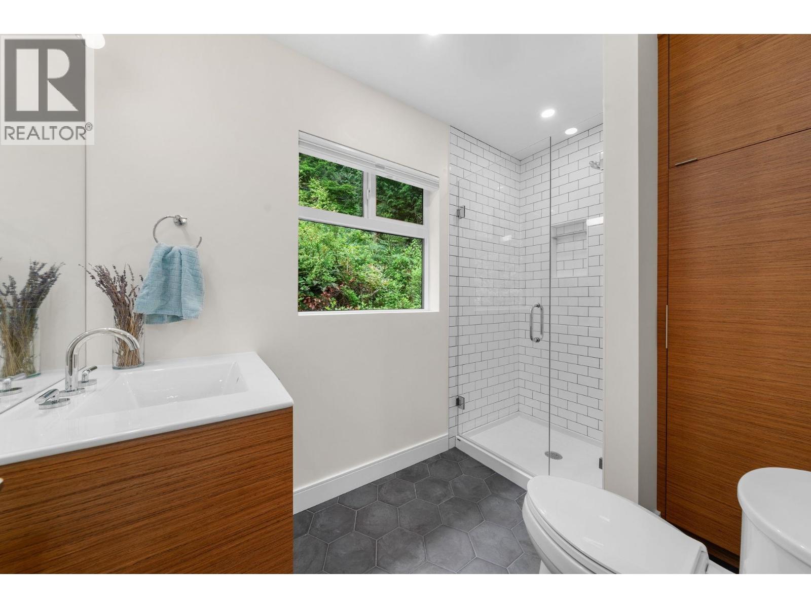 Photo 31 of 4507 Summerside Lane, North Vancouver BC