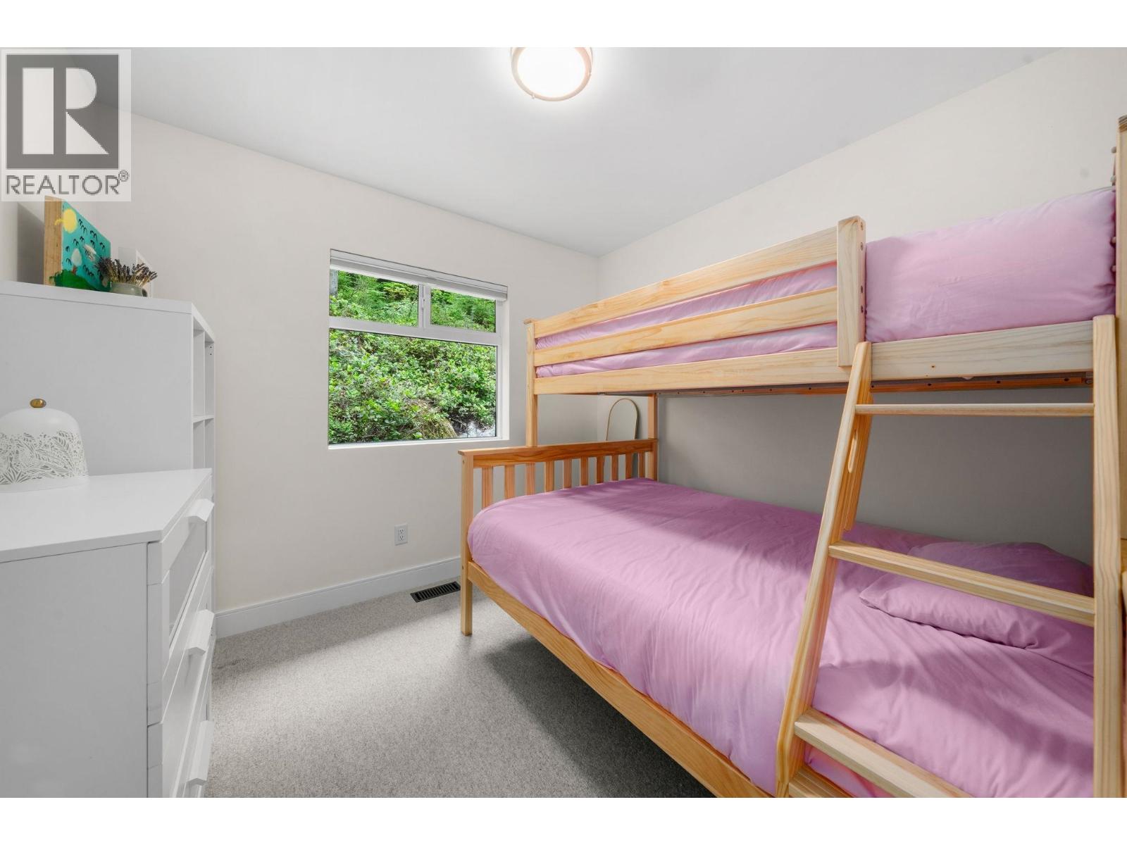 Photo 4 of 4507 Summerside Lane, North Vancouver BC