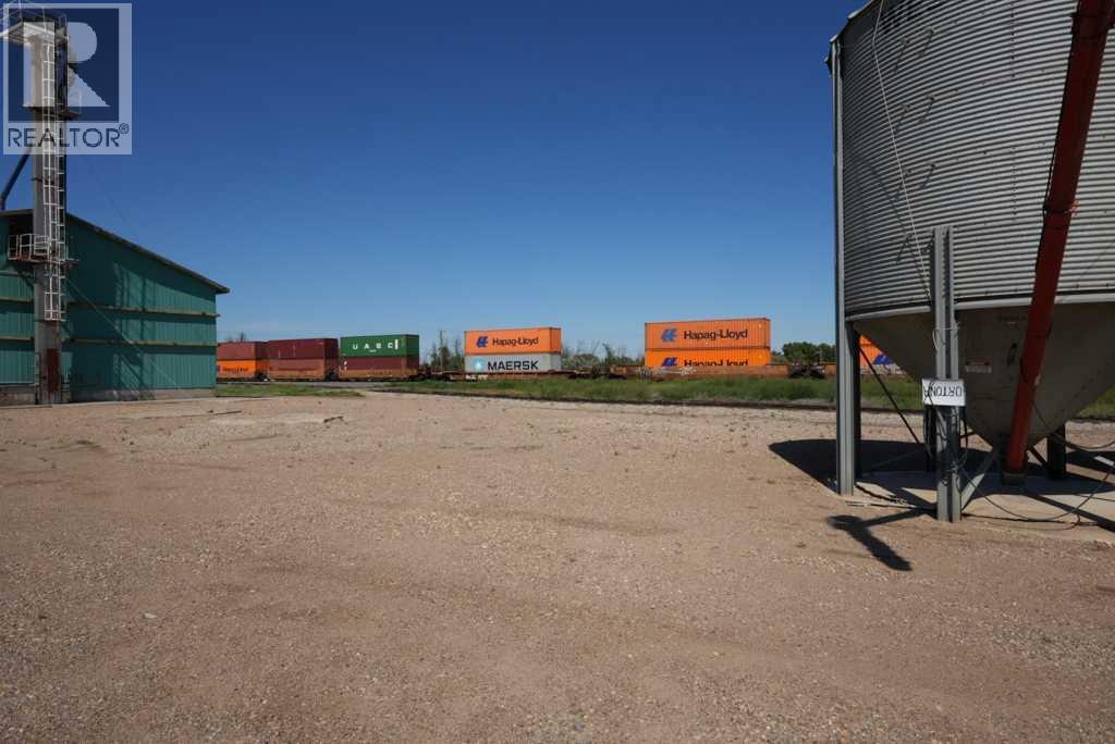 Photo 4 of 184075 7th Street E, Rural Newell County Of AB