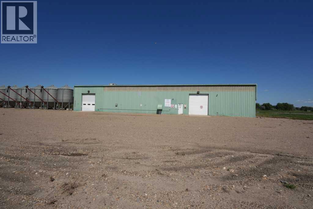 Photo 6 of 184075 7th Street E, Rural Newell County Of AB