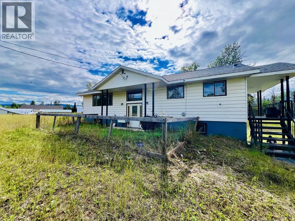9357 16 Highway, Telkwa