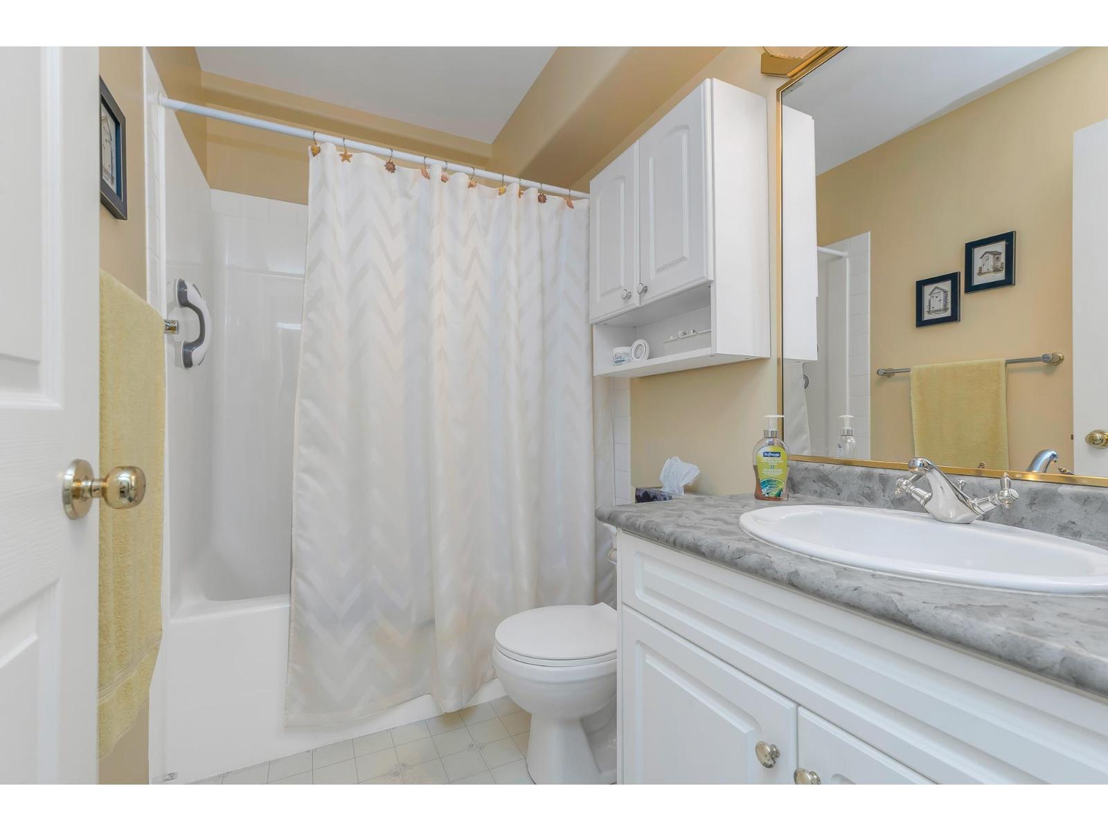 Photo 17 of 30 2068 Winfield Drive, Abbotsford BC