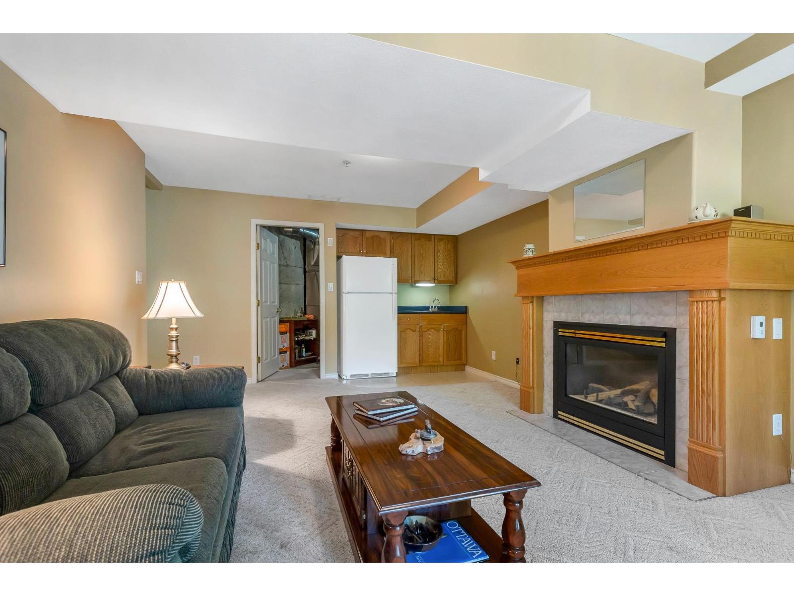 Photo 7 of 30 2068 Winfield Drive, Abbotsford BC