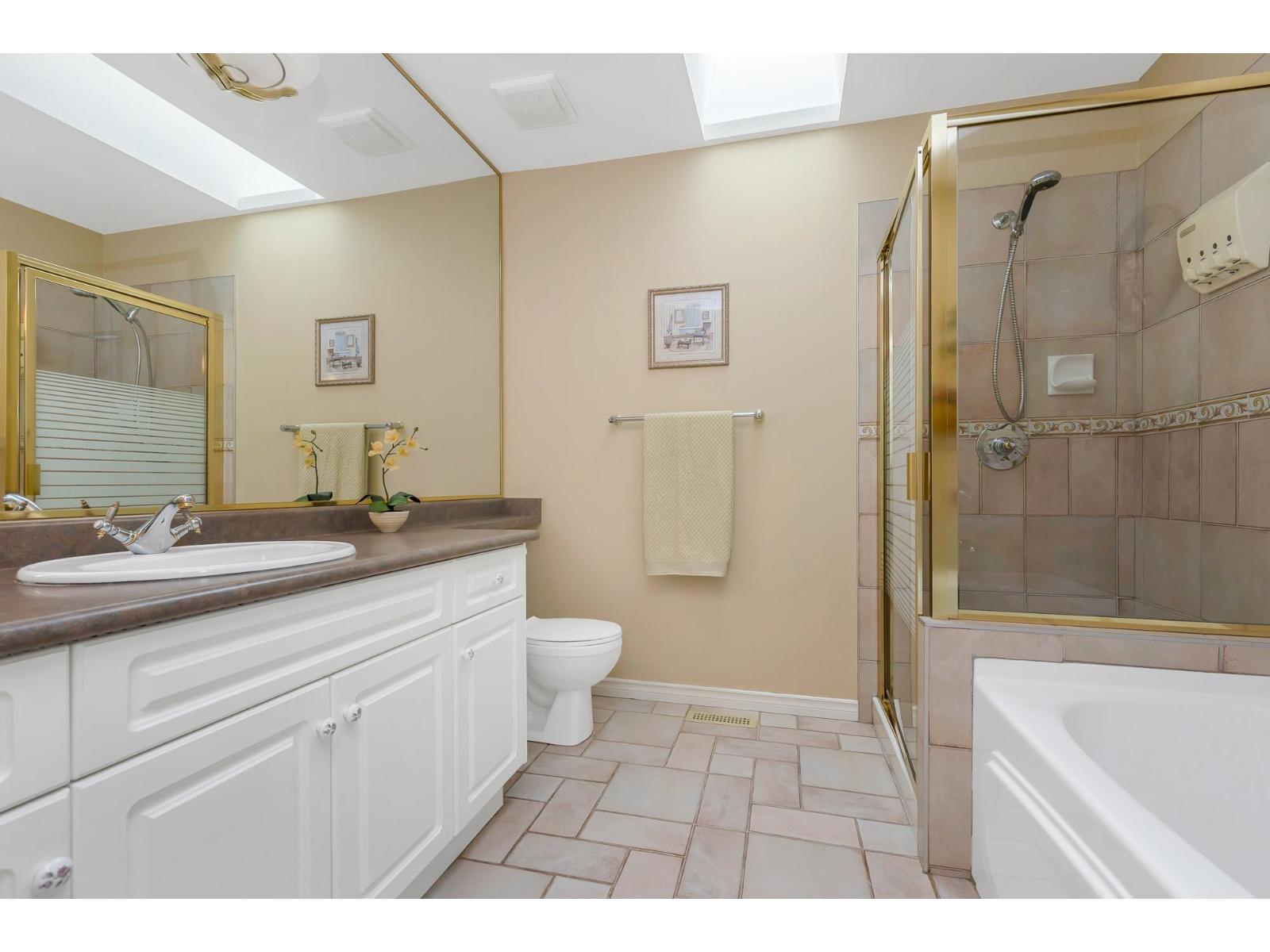 Photo 1 of 30 2068 Winfield Drive, Abbotsford BC
