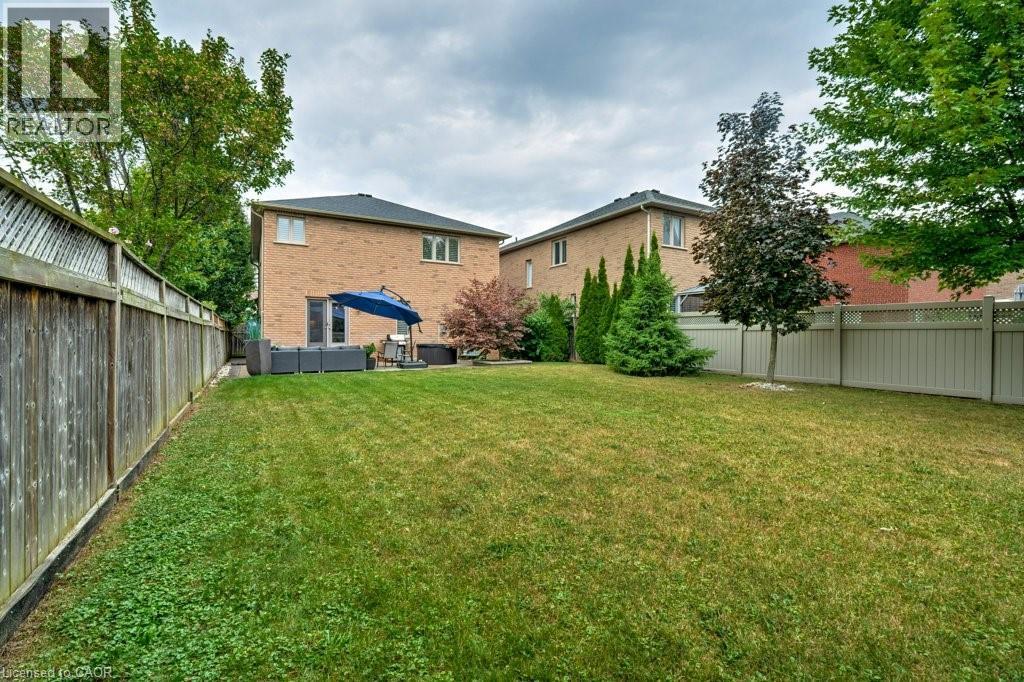 Photo 38 of 47 Premier Road, Hamilton ON
