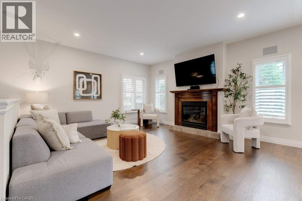 Photo 8 of 47 Premier Road, Hamilton ON
