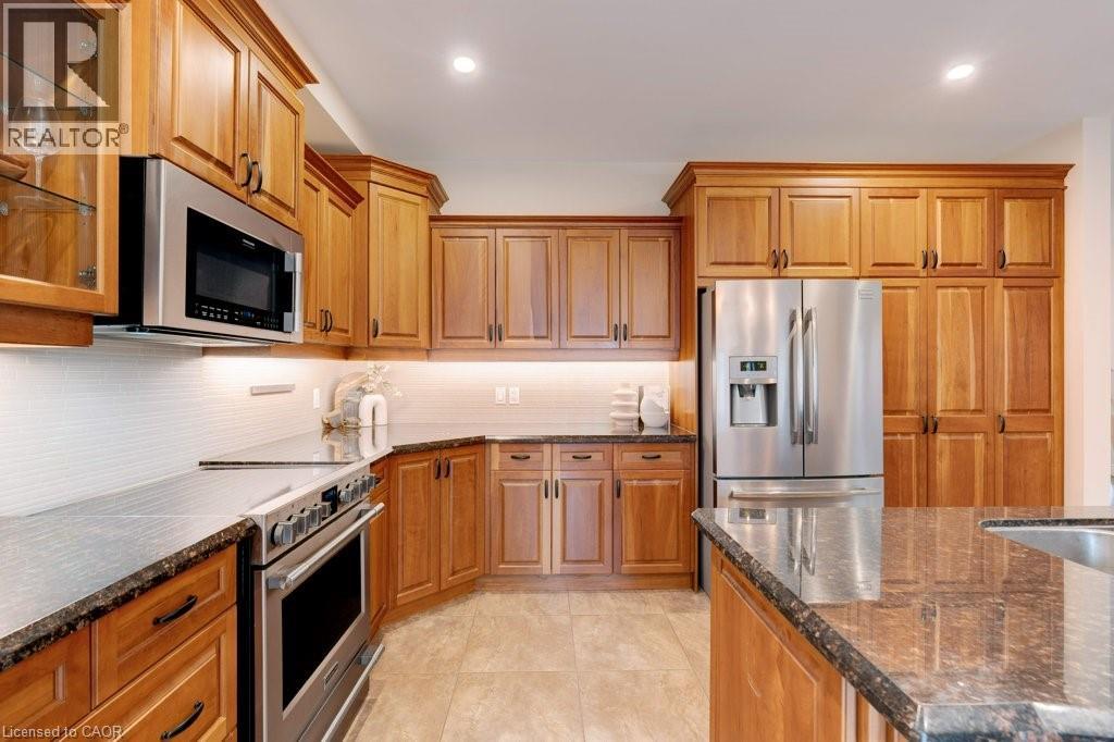 Photo 18 of 47 Premier Road, Hamilton ON