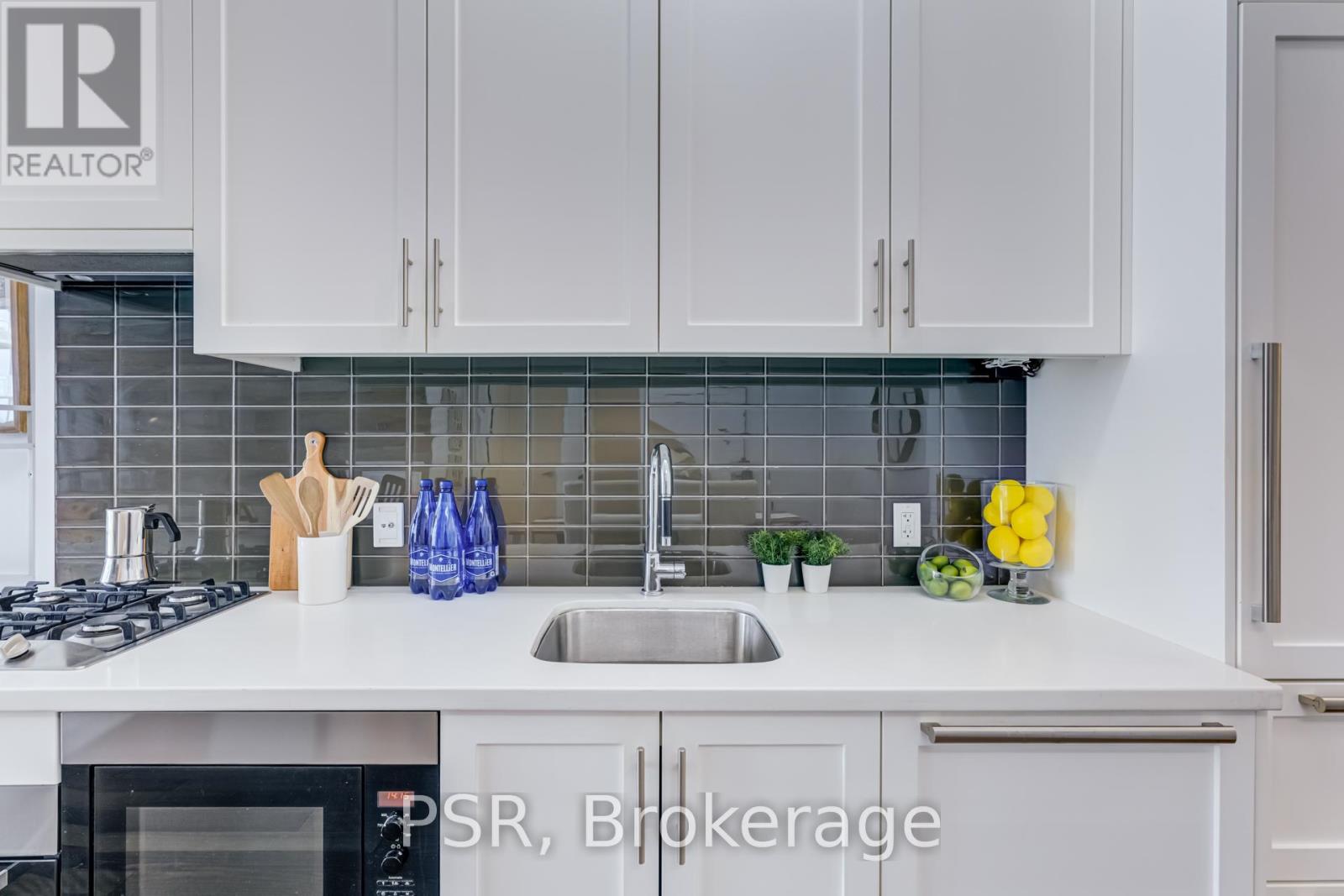 Photo 25 of 627 29 Queens Quay E, Toronto ON