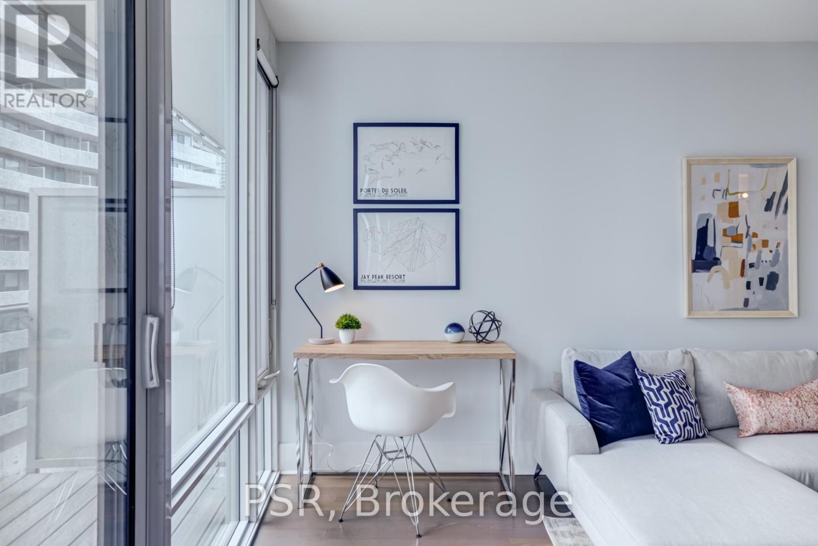 Photo 5 of 627 29 Queens Quay E, Toronto ON