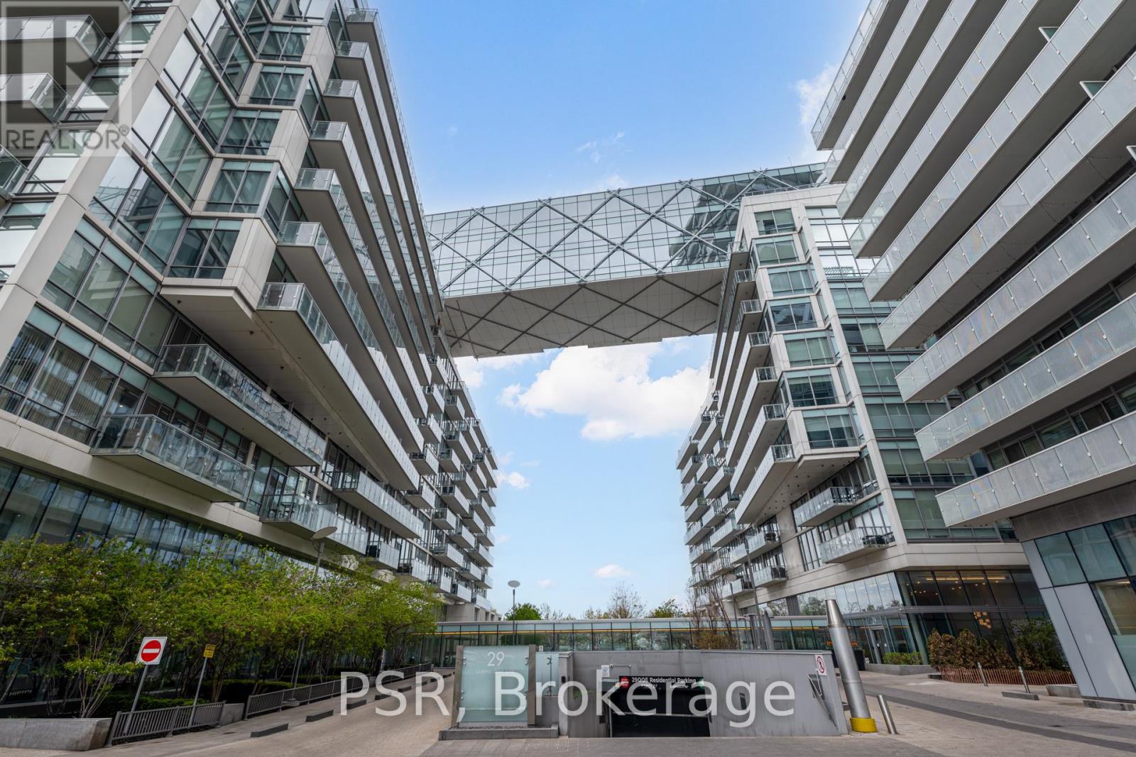 Photo 4 of 627 29 Queens Quay E, Toronto ON