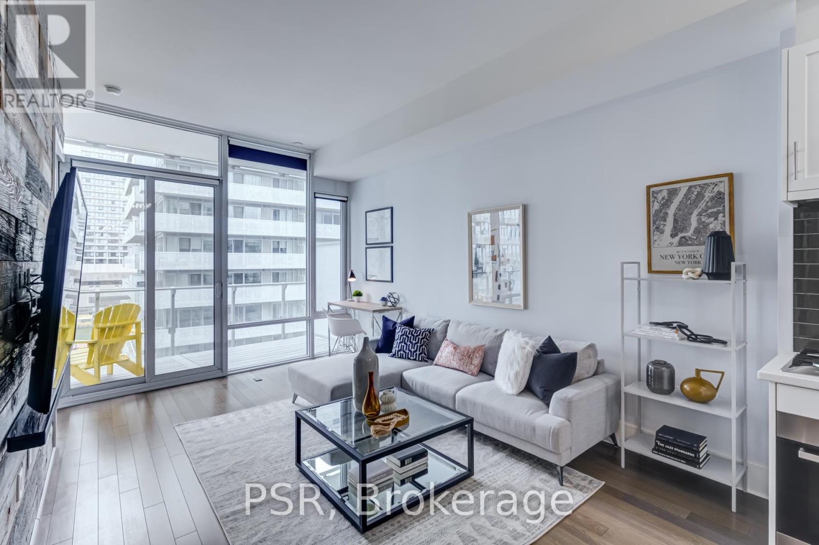 Photo 36 of 627 29 Queens Quay E, Toronto ON