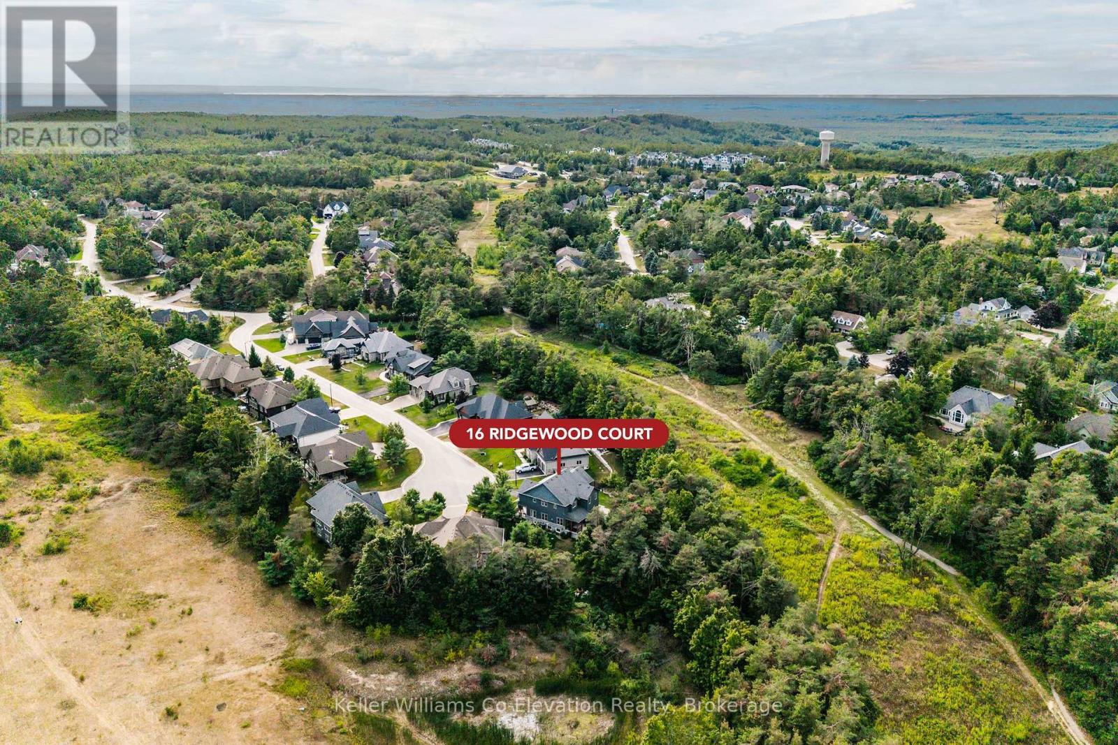 Photo 49 of 16 Ridgewood Court, Oromedonte ON