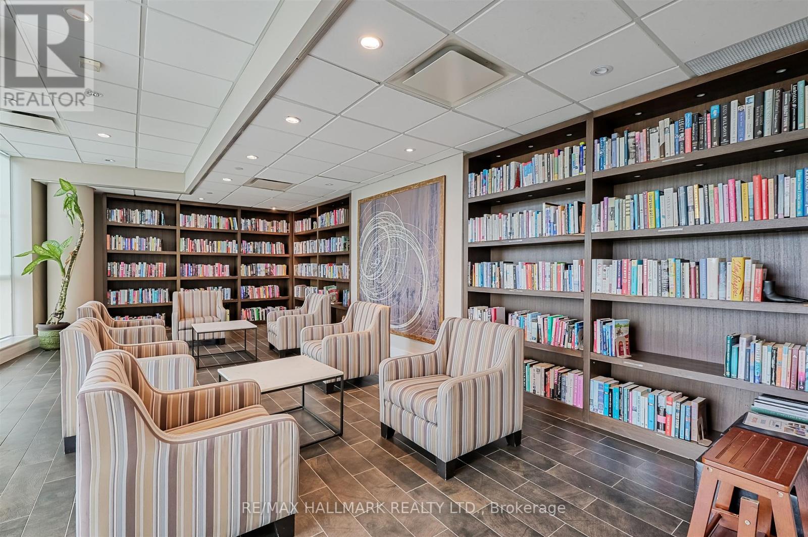 Photo 30 of 302 1048 Broadview Avenue, Toronto ON