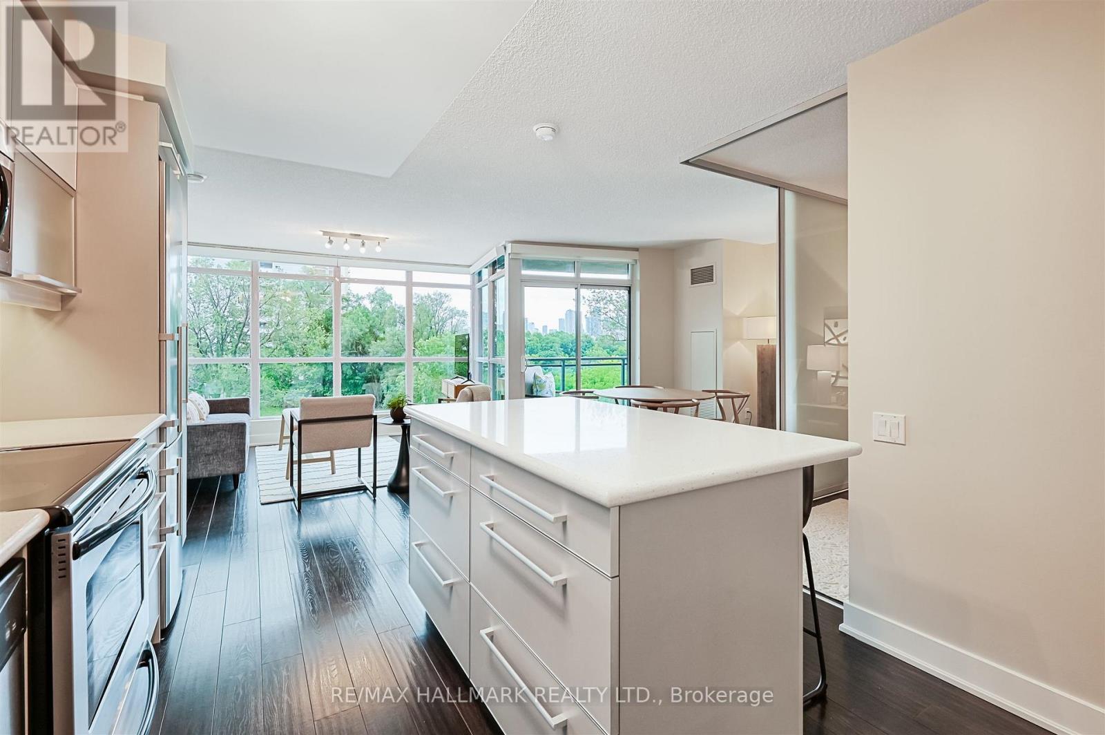 Photo 26 of 302 1048 Broadview Avenue, Toronto ON